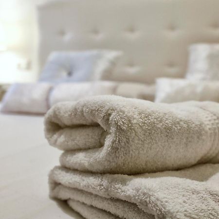 Encanto En La Juderia: Apartamento Con Patio Cordoba Ngoại thất bức ảnh