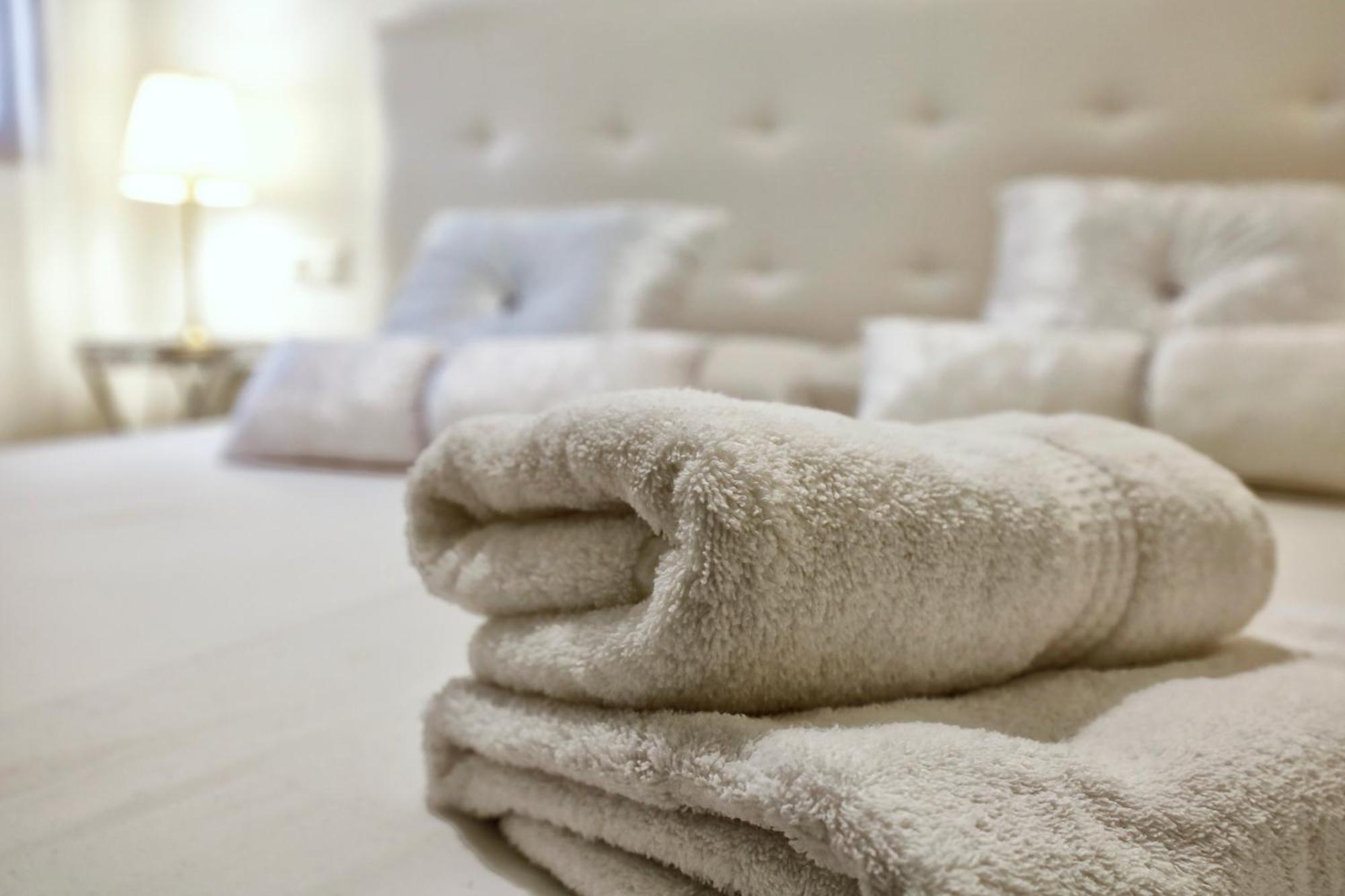 Encanto En La Juderia: Apartamento Con Patio Cordoba Ngoại thất bức ảnh